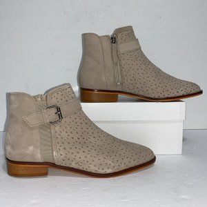 Kenneth Cole Date 2 Nite Flat Ankle Booties Sz 6.5